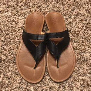 Olukai woman’s sandals
